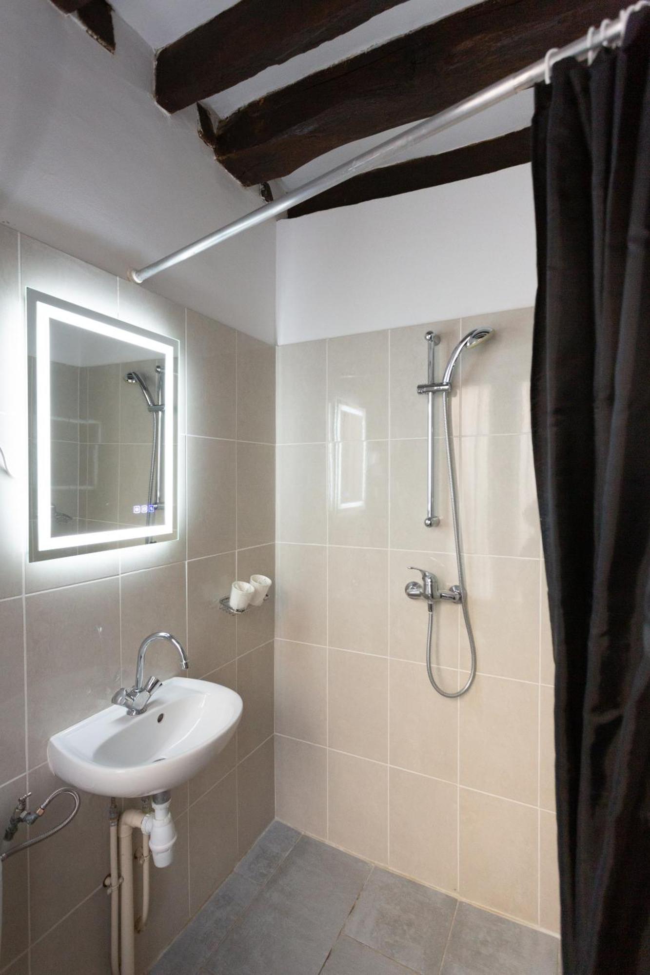 Leonard De Vinci Ii Hotel Paris