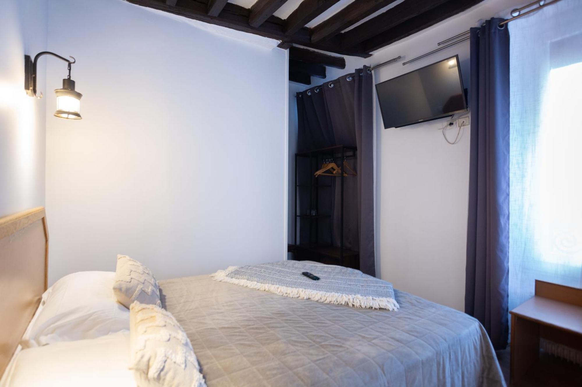 Hotel Leonard De Vinci Ii